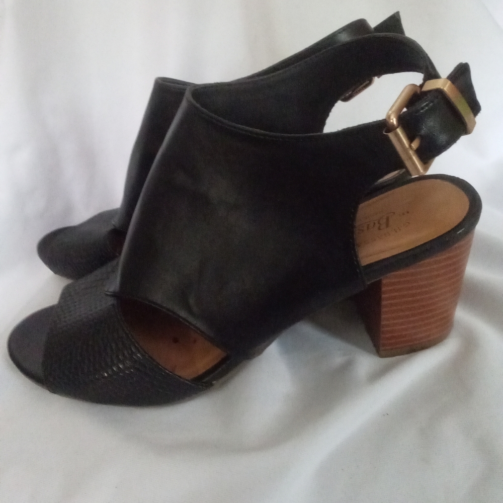 sandals Black Presley G.H.Bass vegan leather Stacked Heel 6.5